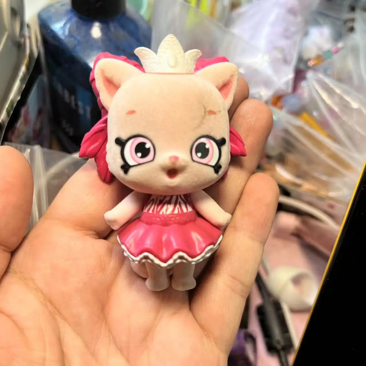 1db Eredeti Bevásárló Lány Pet Íj Hercegnő Baba PVC Aranyos Rajzfilm Anime Ajándék Gyerekeknek Játékok