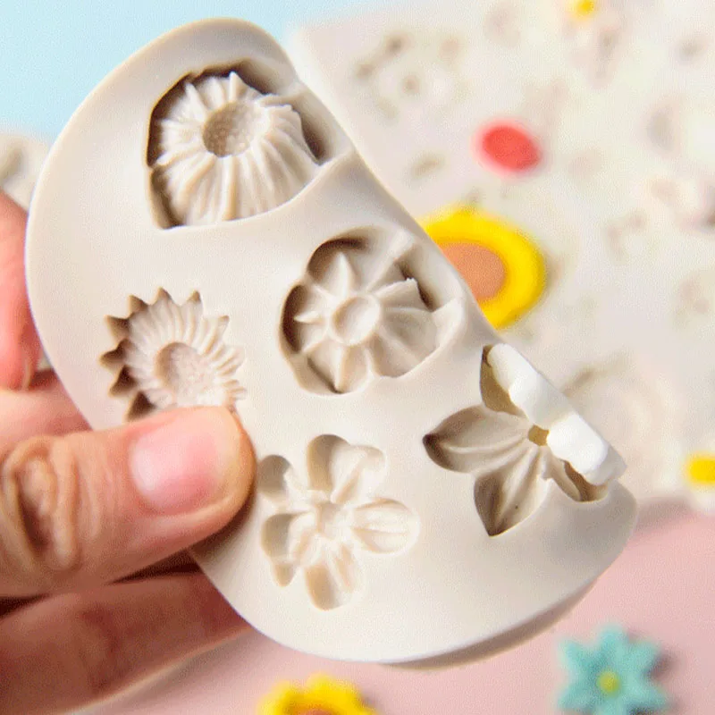 Szilikon Penész Cookie Cutter Virágok Szív Számok 3D Sütés Formák Embossers Fondant Sütemény Díszek Party Keksz Penész Vágó